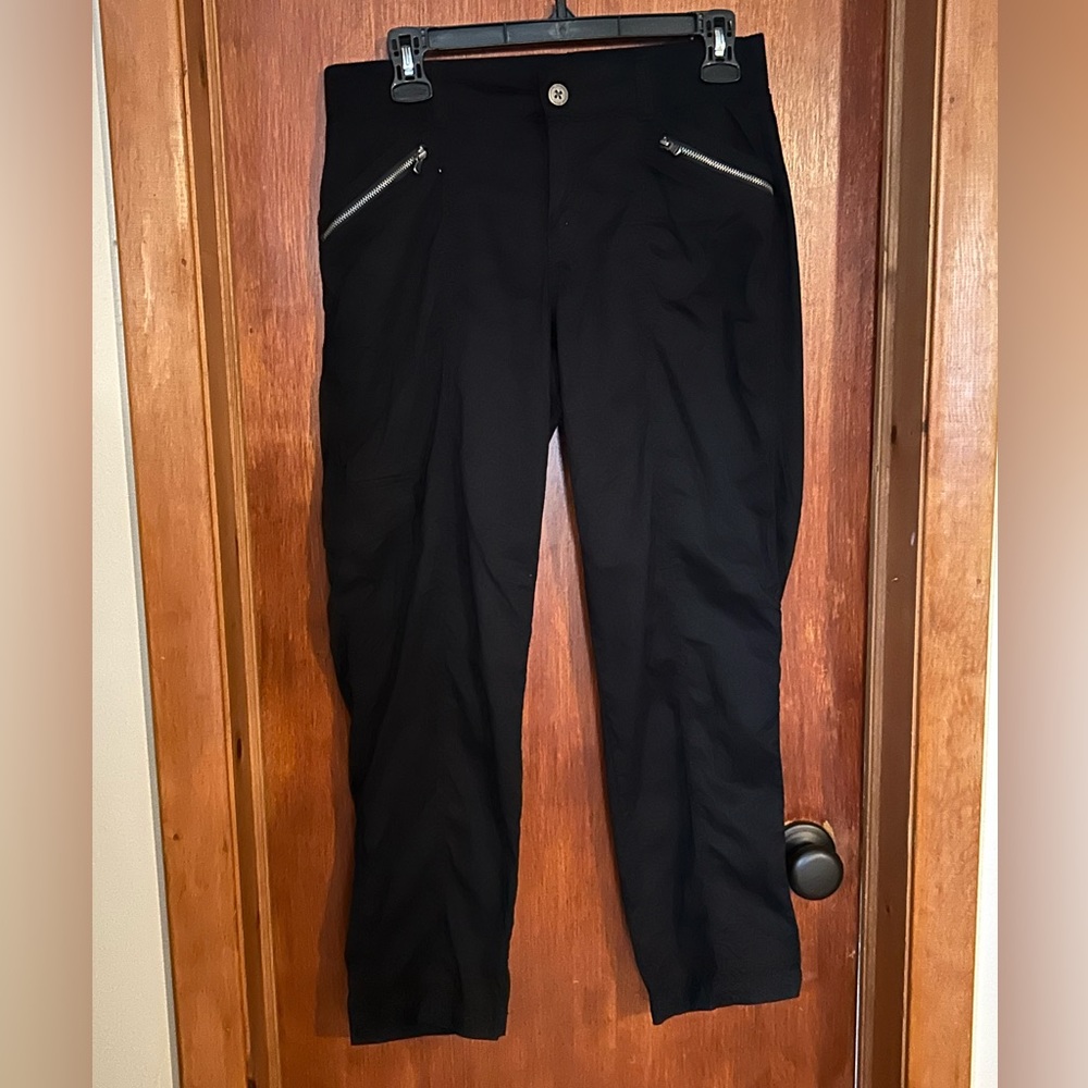 Black Capri pants by Sonoma